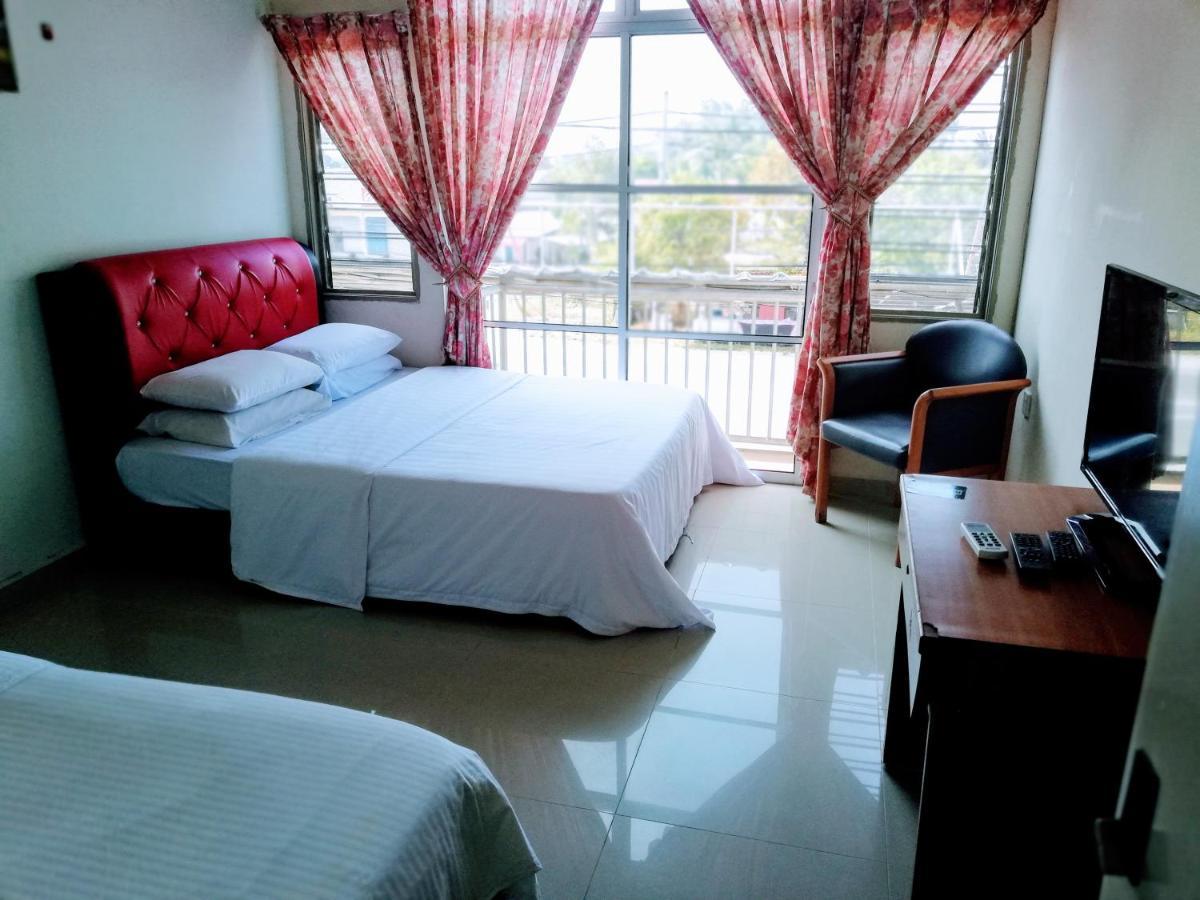 Daisyinn Budget Hotel Kuala Terengganu Кампонг Гонг Бадак Экстерьер фото